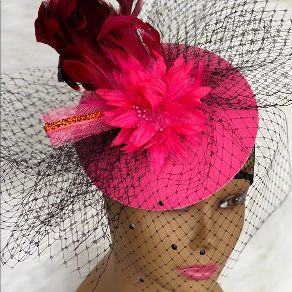 Hats and Fasinators - Picture 3 of 8